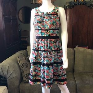 JESSICA SIMPSON Ladies Sz 6 sleeveless Fit & Flare dress. Lined. Hidden zipper